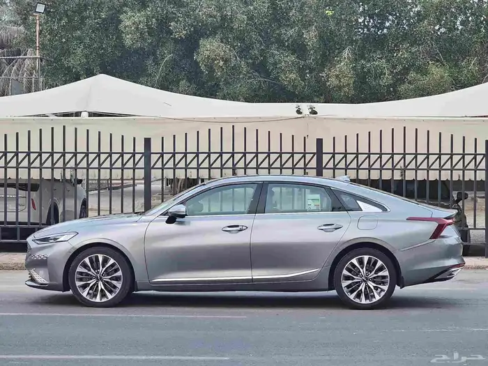 كيا K8 موديل 2022 نص فل 7