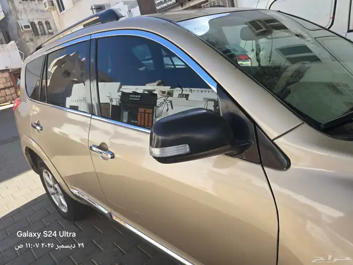 جيب تويوتا راف فور 2011 18