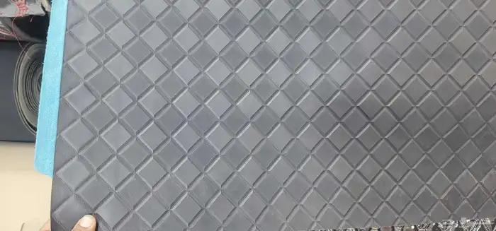 فرش ارضيات لجميع انواع السيارات 3