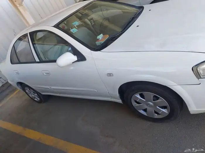 Nissan Sunny 2011 10