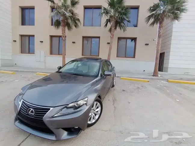 لكزس IS 2015 بحالة ممتازة وشزط الفحص 75