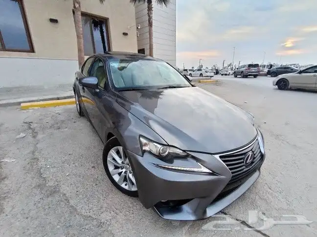 لكزس IS 2015 بحالة ممتازة وشزط الفحص 3