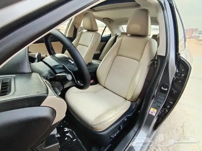 لكزس IS 2015 بحالة ممتازة وشزط الفحص 96