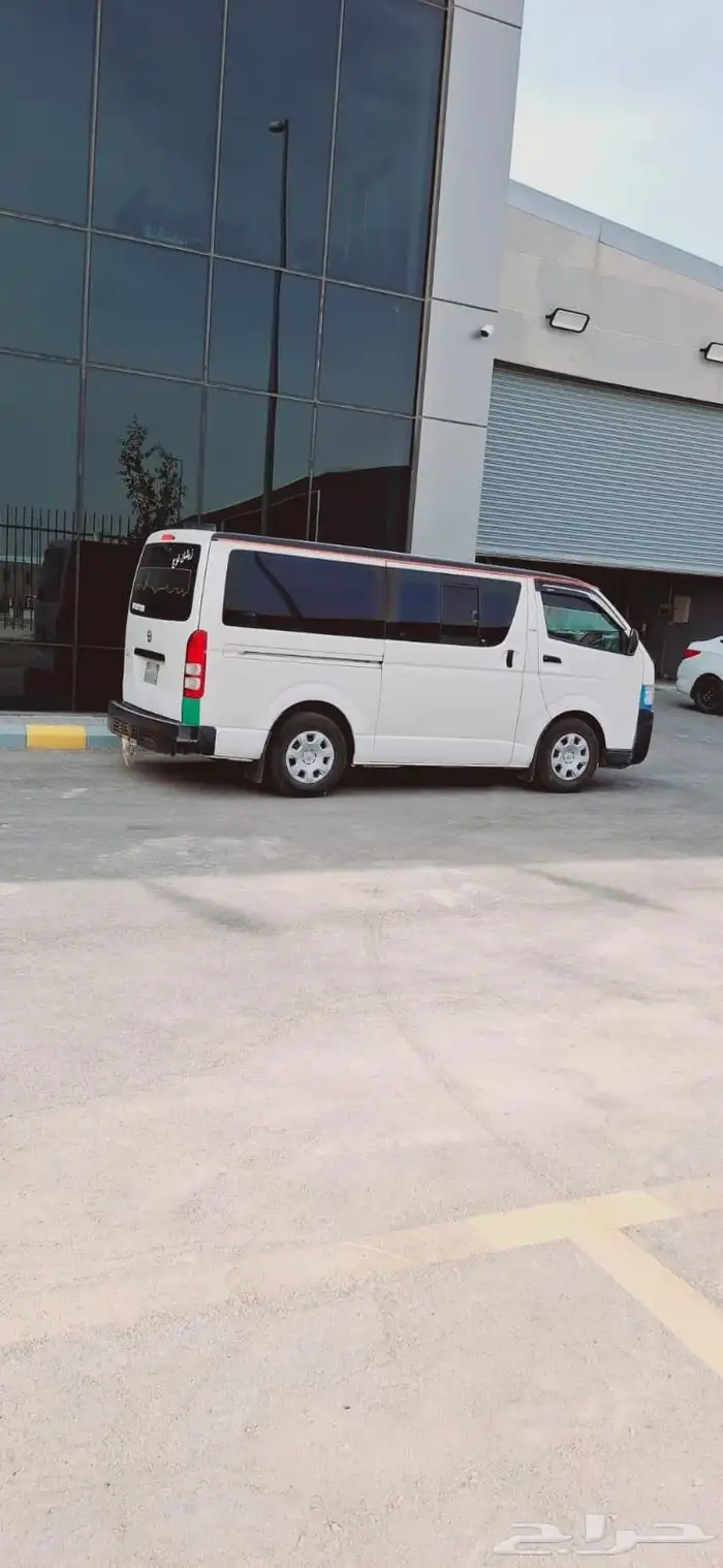 2015 Hice Bus for Rent with Driver 1