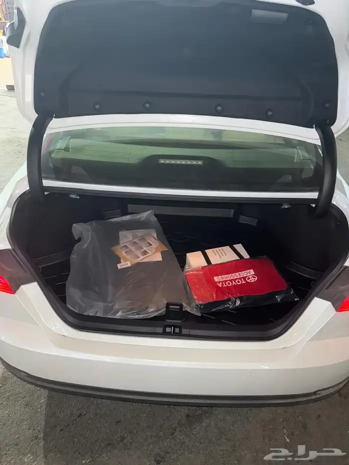 كامري 2025 LE ممشى 300 كيلو 7