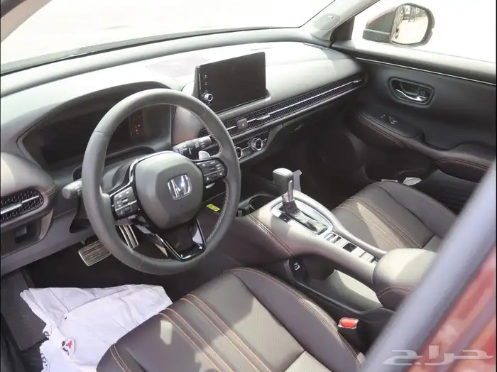 هوندا ZRV فل 2024 7