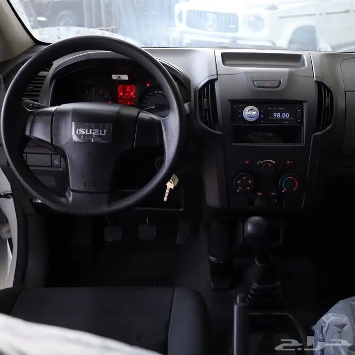 ايسوزو ديماكس غمارتين ستاندر 2025 8