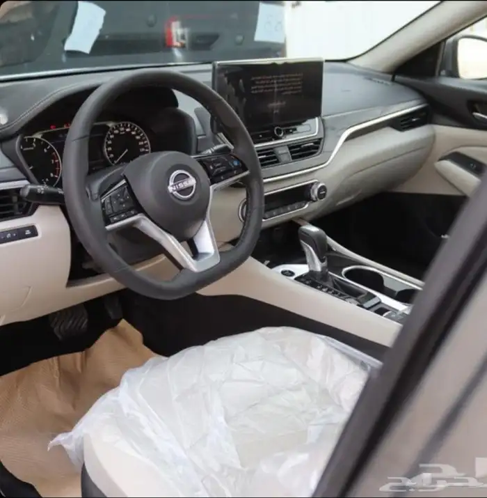 نيسان التيما نص فل لون اسود 2026 الحق العرض 9