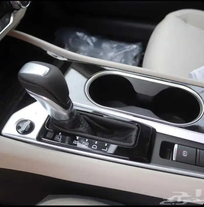 نيسان التيما نص فل لون اسود 2026 الحق العرض 8