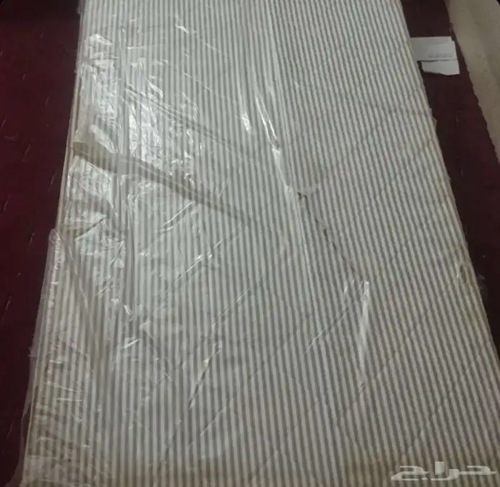 سرير با المرتبة 1