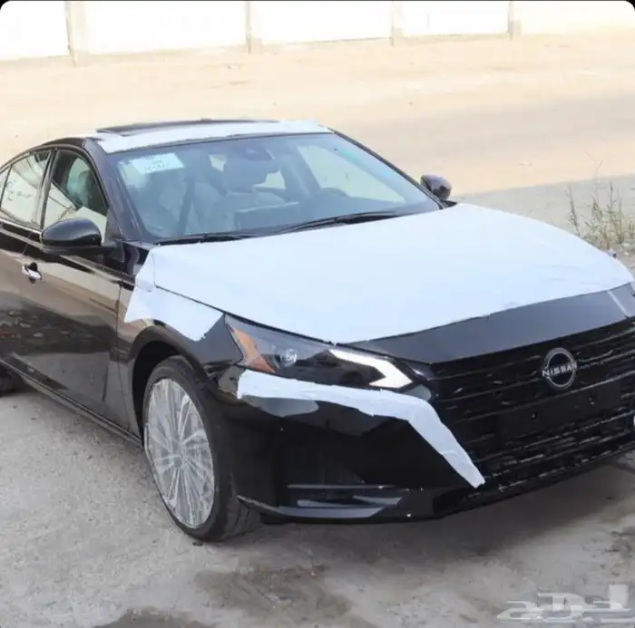 نيسان التيما نص فل لون اسود 2026 الحق العرض 0