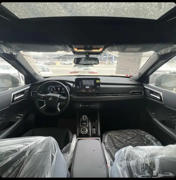 متسوبيشي اوتلاندر بلاك اديشن اعلا فئه موديل 2025 4