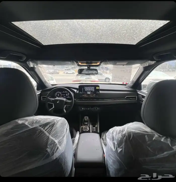 متسوبيشي اوتلاندر بلاك اديشن اعلا فئه موديل 2025 3