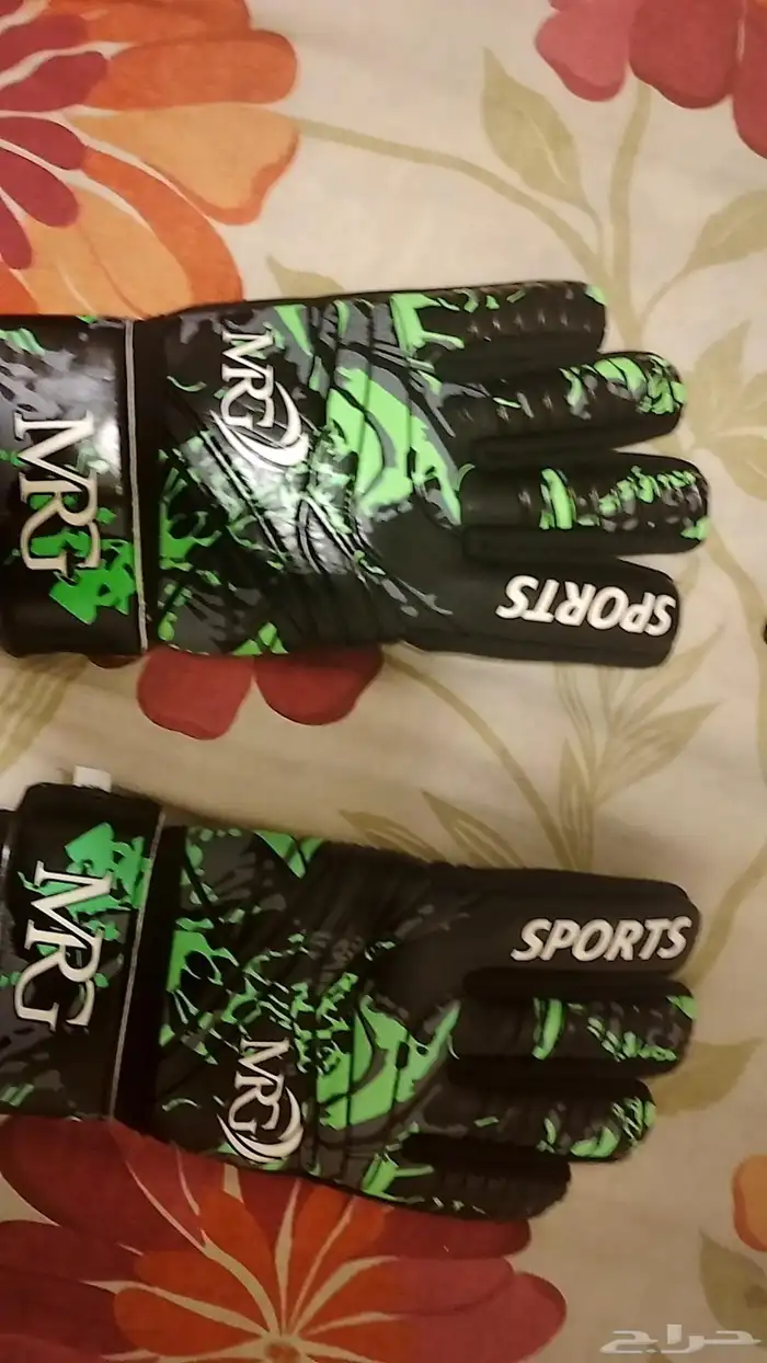 قفزات حراسا.goal keeper gloves 1