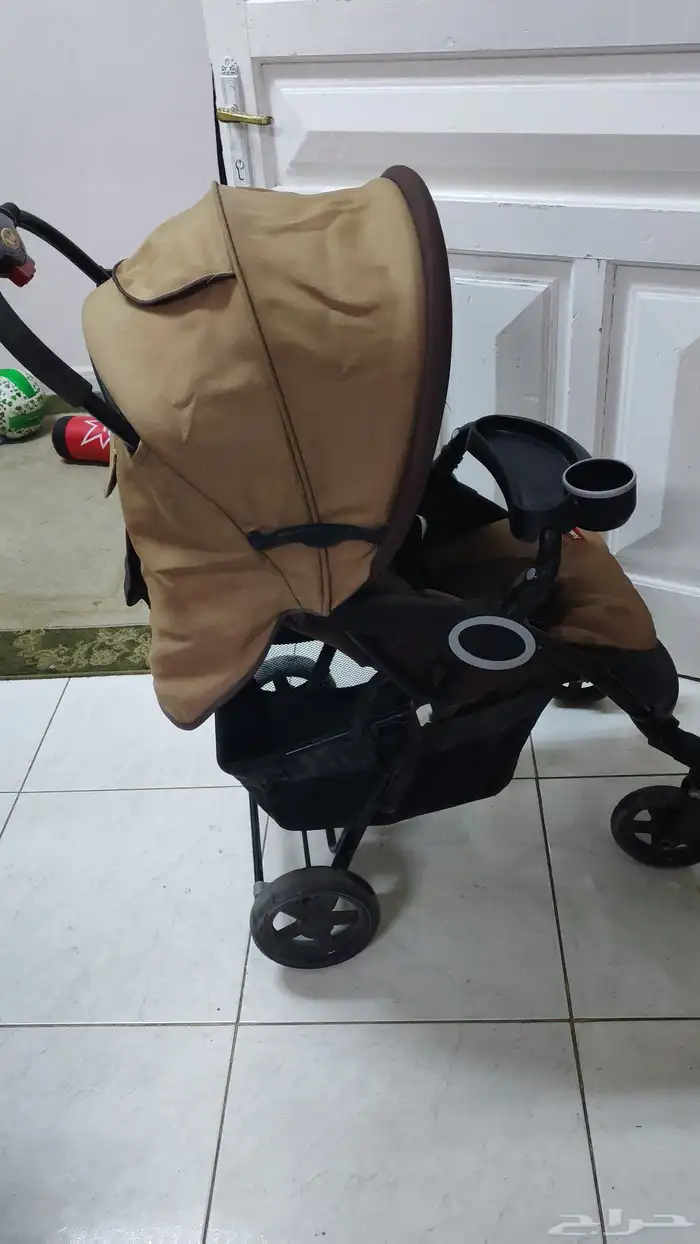 عربه اطفال ماركه  ونيور نضيفه ..مجلس حالته كويسه 2