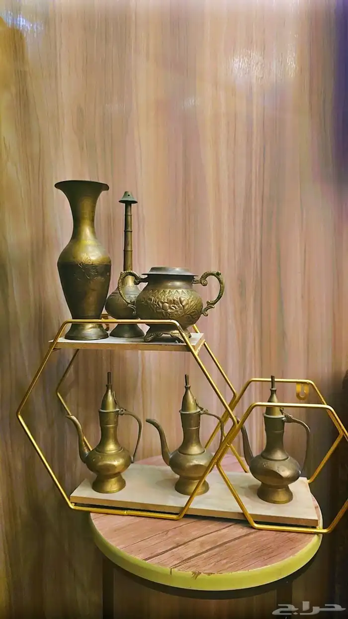 تحف نحاسيات اثريه عليها نقوش 0