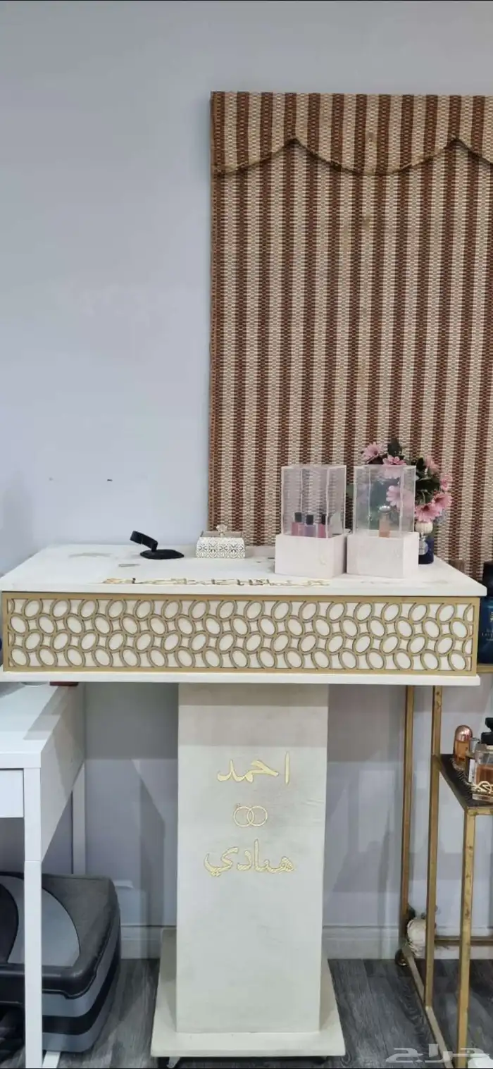 أعلن لكم عربيه شبكه بكفرات شبه جديده 0