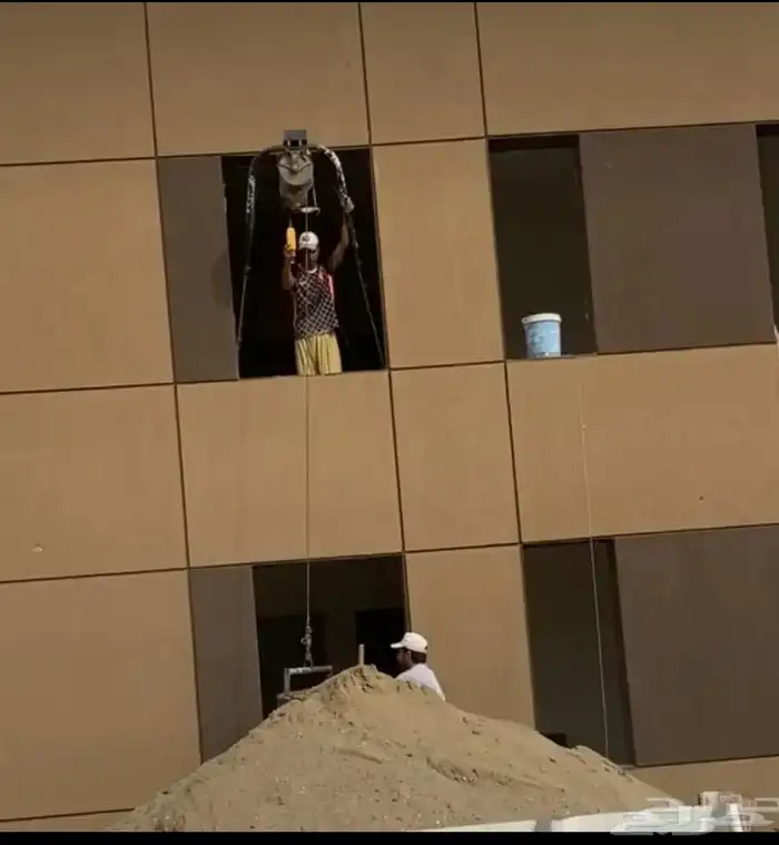 ونش كهربائي إيطالي اصلي مقاس 1000 0