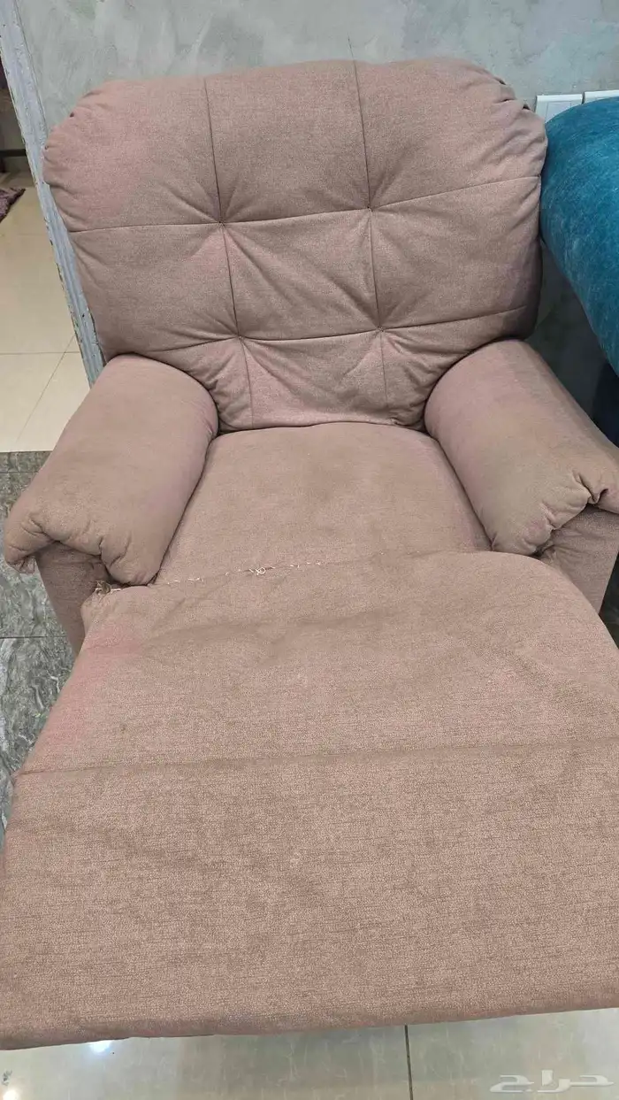 كنبه استرخاء للبيع بحالة جيده النقل والتحميل على المشتري 1