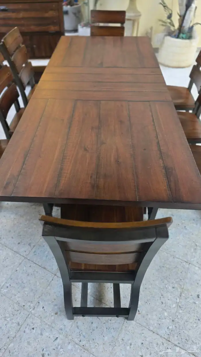 طاولة مستوردة فيتنامي بحالة الجديد من آشلي 23