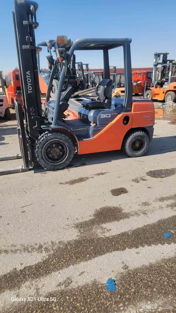 فوركلفت رافعه شوكيه للايجار اليومي والشهري 2