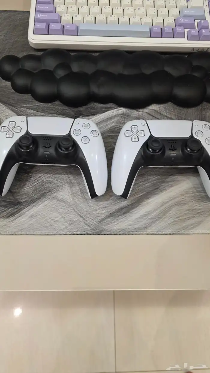 ايادي سوني 5 dualsense 0