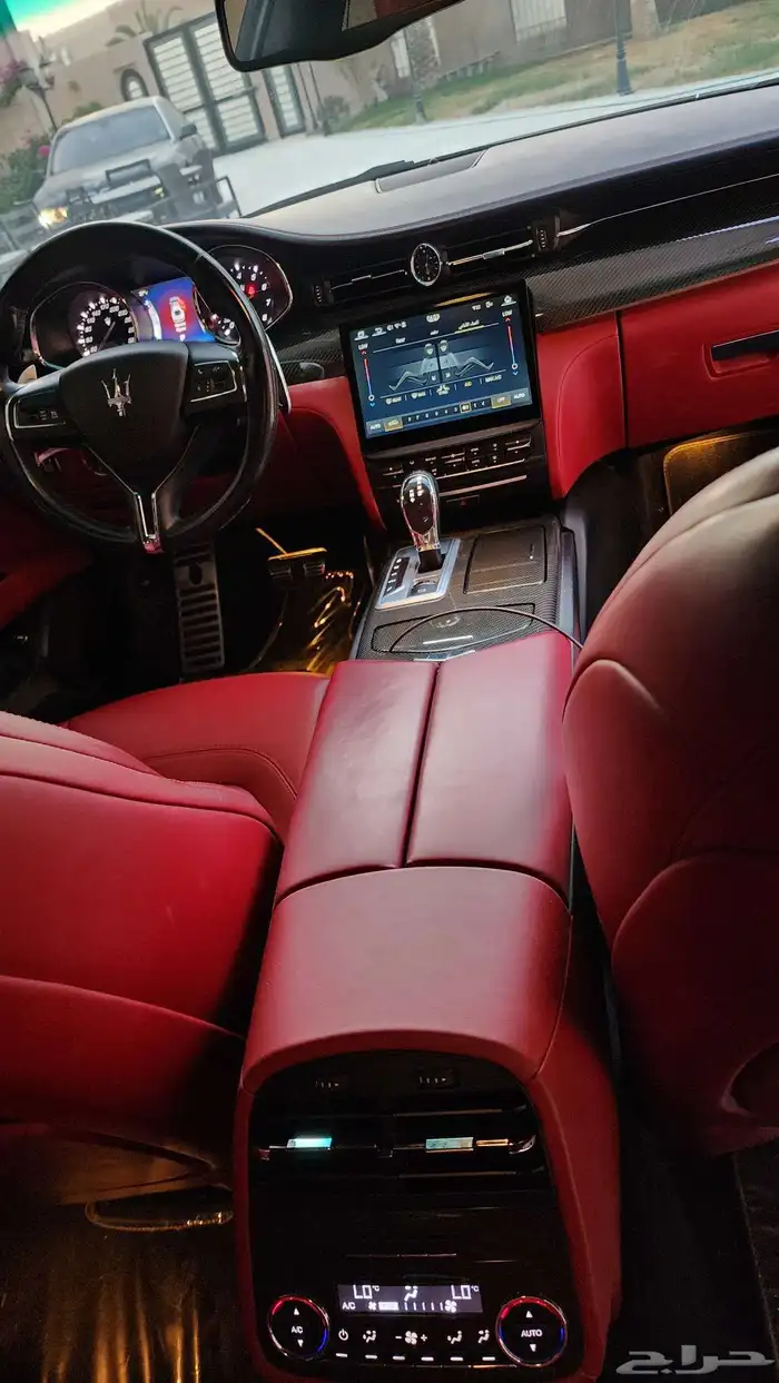 مازيراتي كواتروبورتي GTS V8 كاربون مخزنة Maserati 10