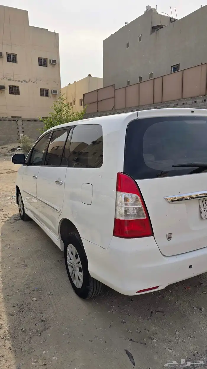 تويوتا انوفا فاغن 2011 بودي وكاله 7