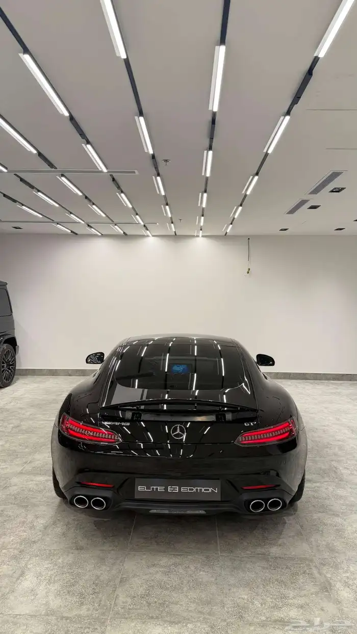 Mercedes AMG GT 5