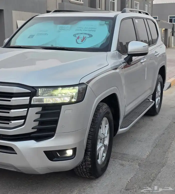 لاند كروزر بنزين GXR L2 2025 2