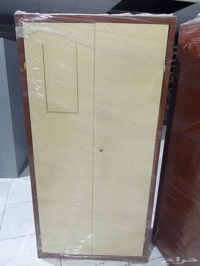 يوجدلدينا الدواليب حديد أبو باب بابين 3باب 4باب 5باب و6باب 6