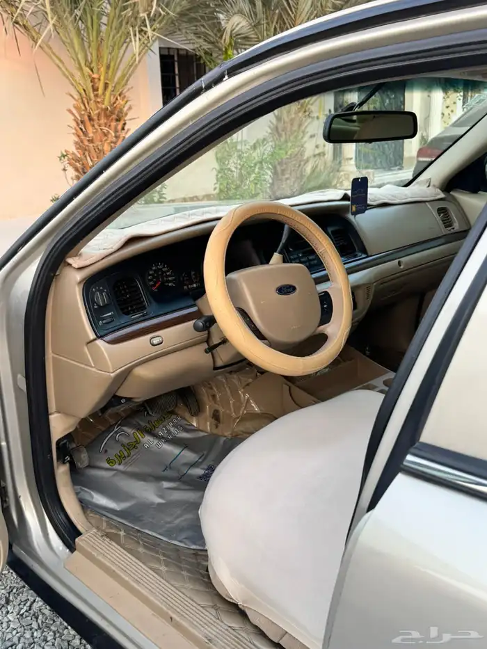 فورد فكتوريا 8