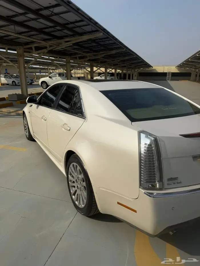 كاديلاك CTS luxury 2010 4