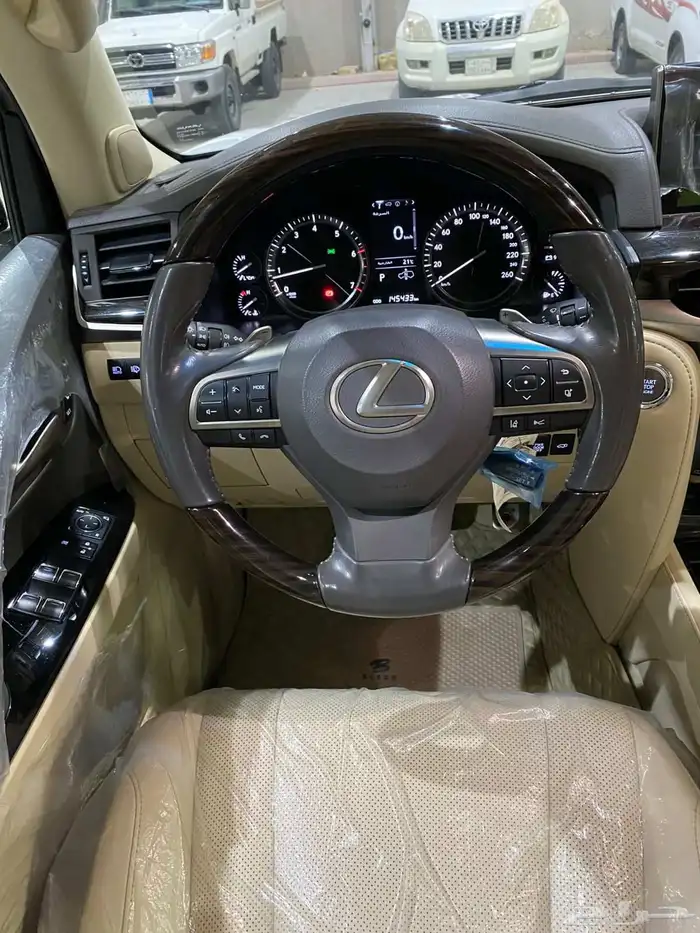 للبيع لكزس 2018 فل كامل سعودي 18