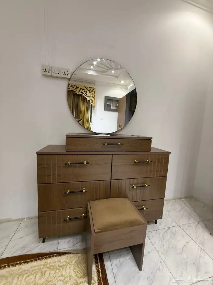 يوجد لدينا جميع غرف النوم الجاهزه من مصنعنا مباشرتا 5