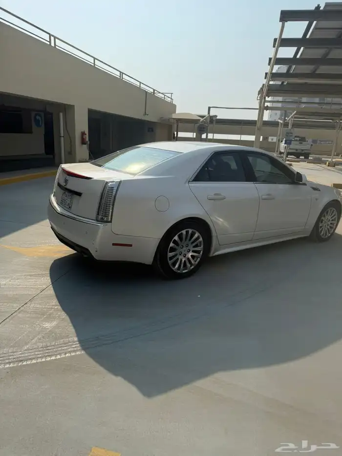 كاديلاك CTS luxury 2010 3