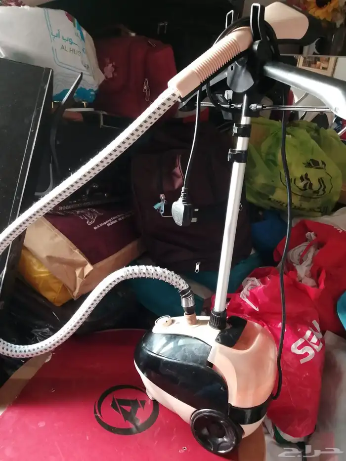 شاشة تلفزيون ومكواة السعر النهاية150 ريال وفي غرفة نوم واشيا 3