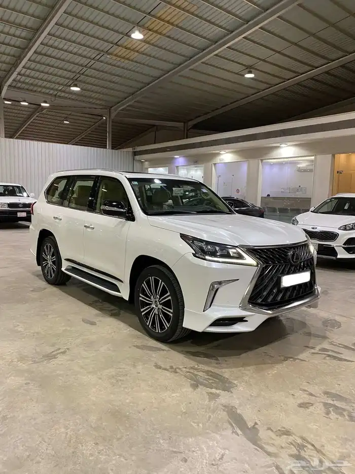 للبيع لكزس 2018 فل كامل سعودي 1