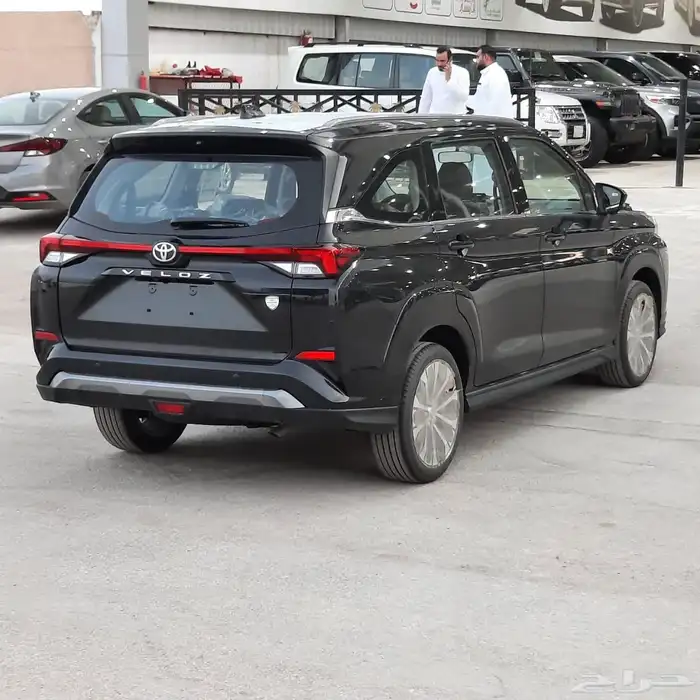 تويوتا فيلوز 2025 فل السعر 72000 شامل الضريبه 13