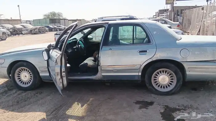 فورد فكتوريا وماركيز 7