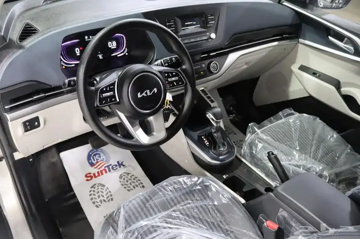 كيا كارنز استاندر م 2025 اسعار خاصه بمناسبة نهاية العام 4