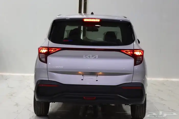 كيا كارنز استاندر م 2025 اسعار خاصه بمناسبة نهاية العام 1