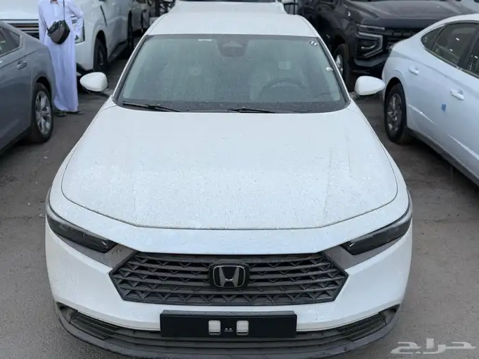هوندا اكورد LX استاند 2025 رادار وارد الغانم 13