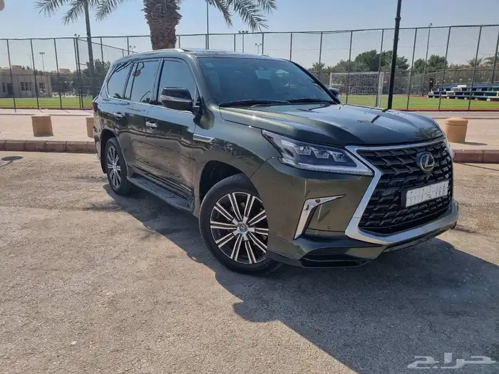 لكزس 2021 1