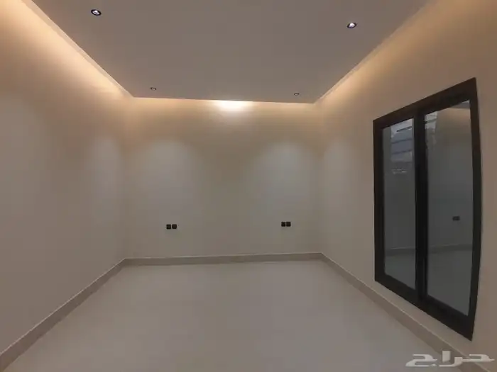 للبيع شقه دور ارضي تمليك تشطيبات راقيه بحي الحسام ب570الف 11