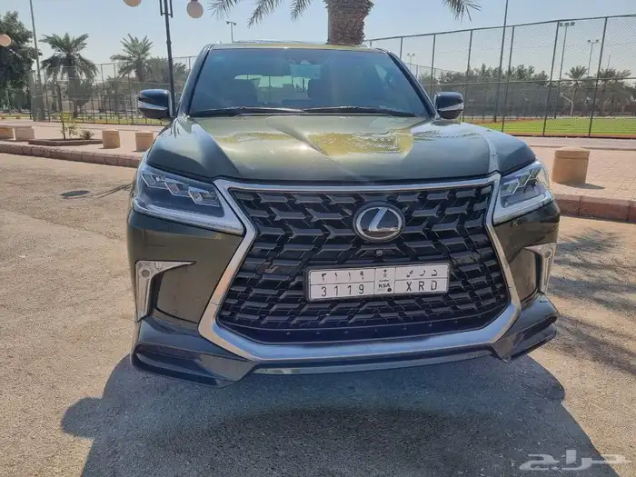 لكزس 2021 3
