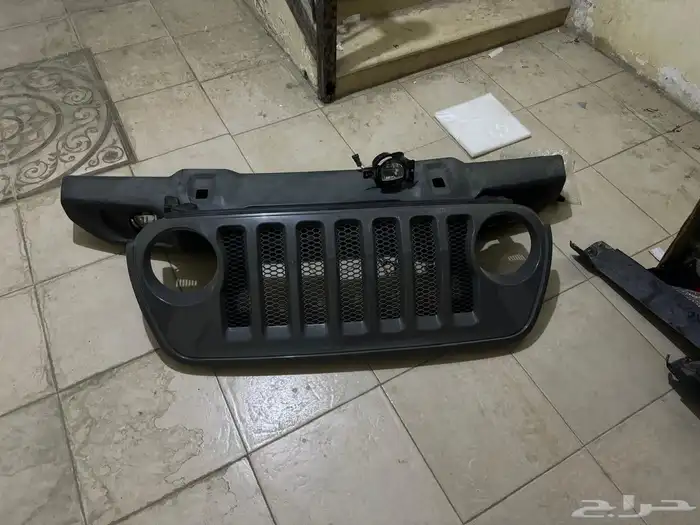 صدام امامي جيب رانجلر 2020 مع كشافات 2 و افياش وشبك الوكالة 2