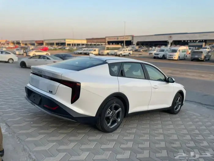 كيا k4 ستاندر متوفر جميع الفئات 2026 3