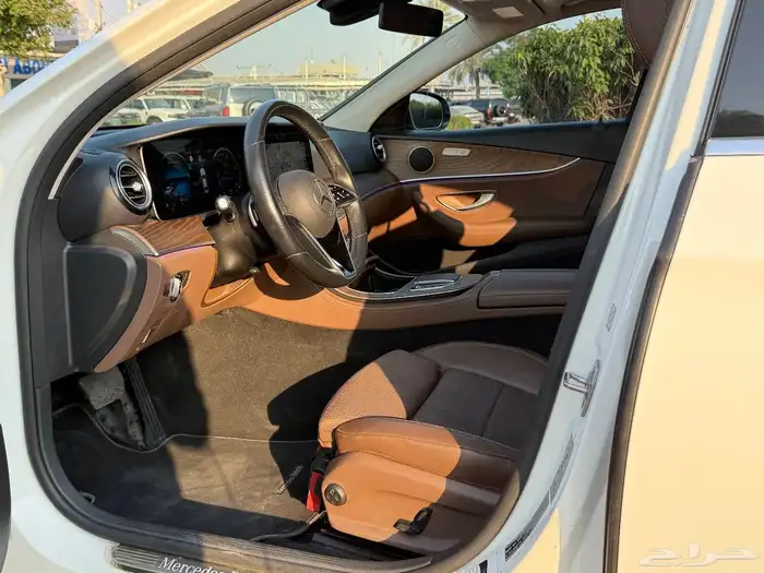 مرسيدس أي 200 الموتر موديل 2022 خليجي متواجد في دبي 3