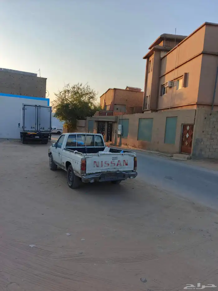 نيسان دادسن موديل 89 1